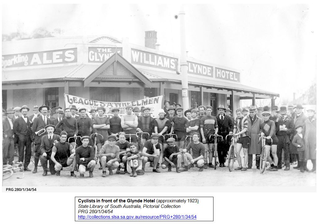 Cyclists outside the Gynde Hotel