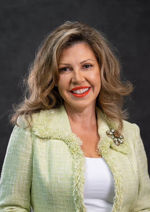 Photograph of Councillor Therese Britton - La Salle