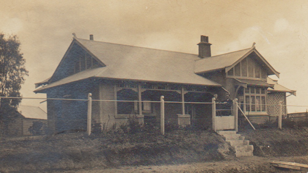 82 Montacute Road