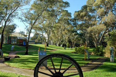 Nightingale Reserve Wagon Wheel