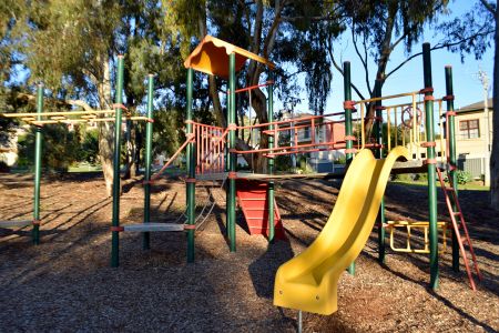 Medway Crescent Reserve - Playground