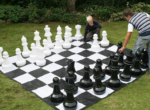 Giant Chess