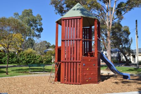 Grandview Grove Reserve - Play Structure