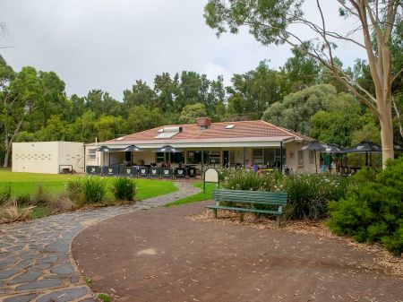 Lochiel Park Golf