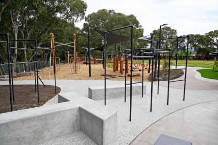 Paradise Recreation Plaza Parkour
