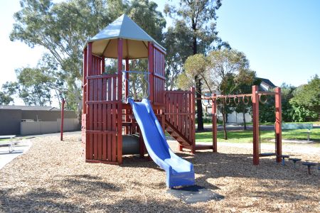 Grandview Grove Reserve - Play Structure Slide