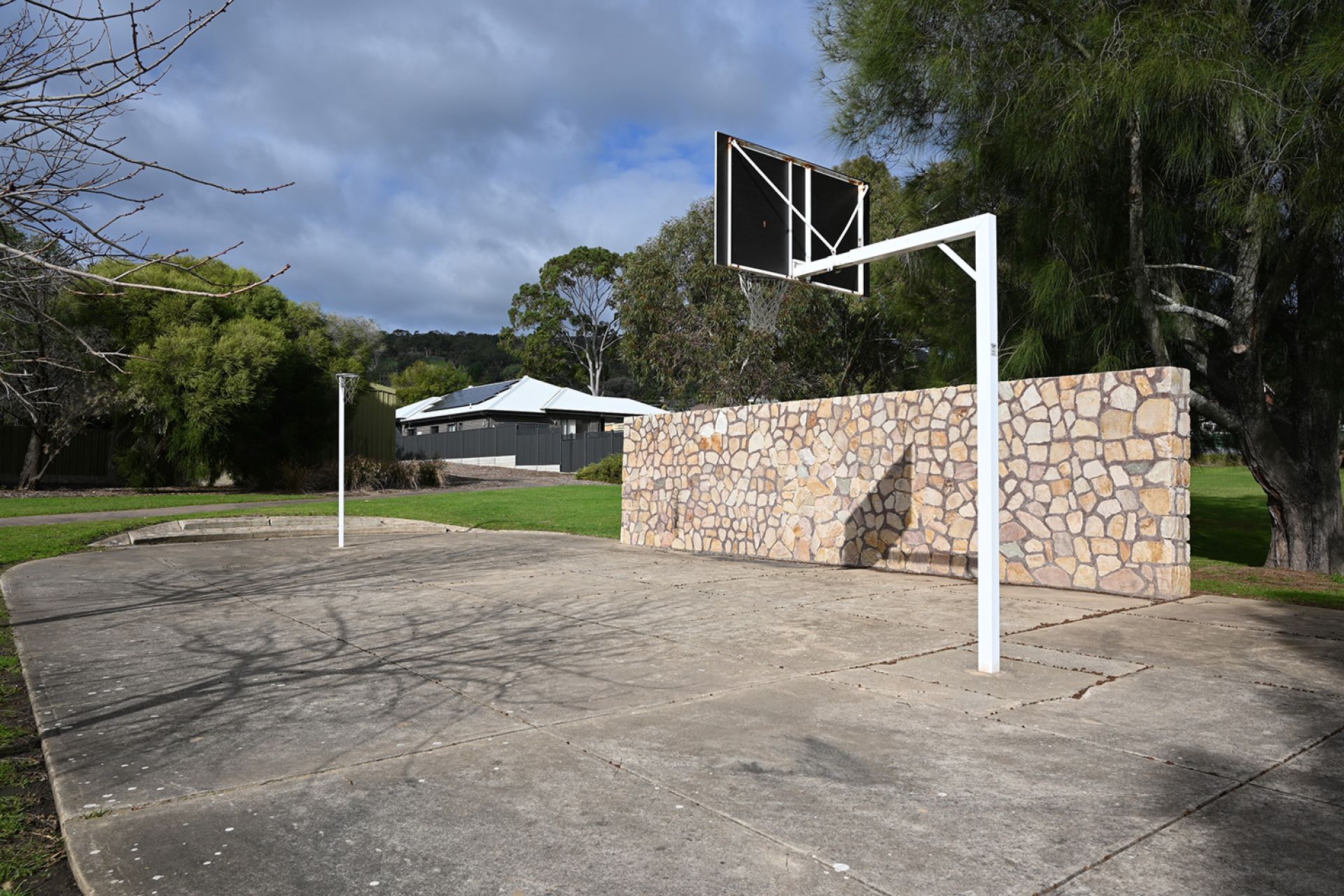 Launers Reserve Courts