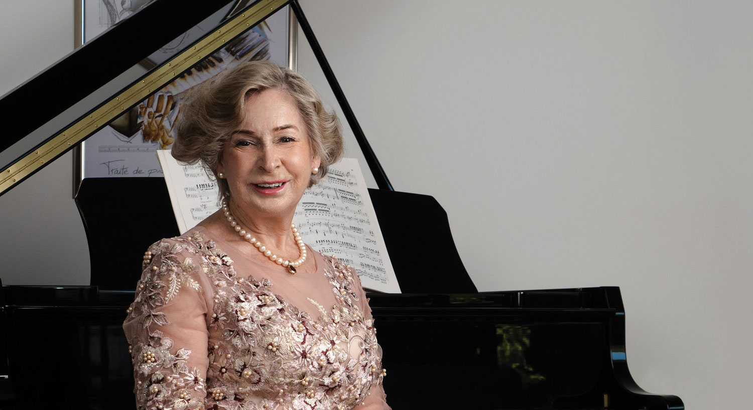 A portrait of Dr Margaret Bakker